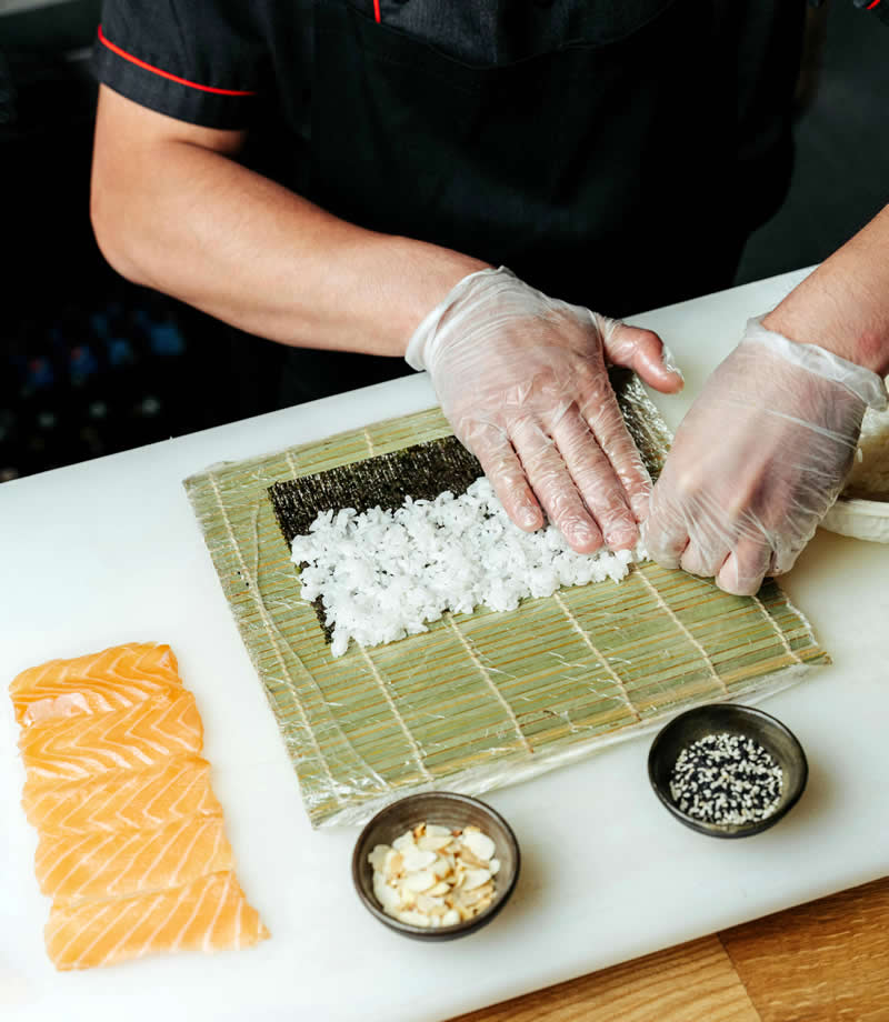 Leren sushi maken op kookworkshop